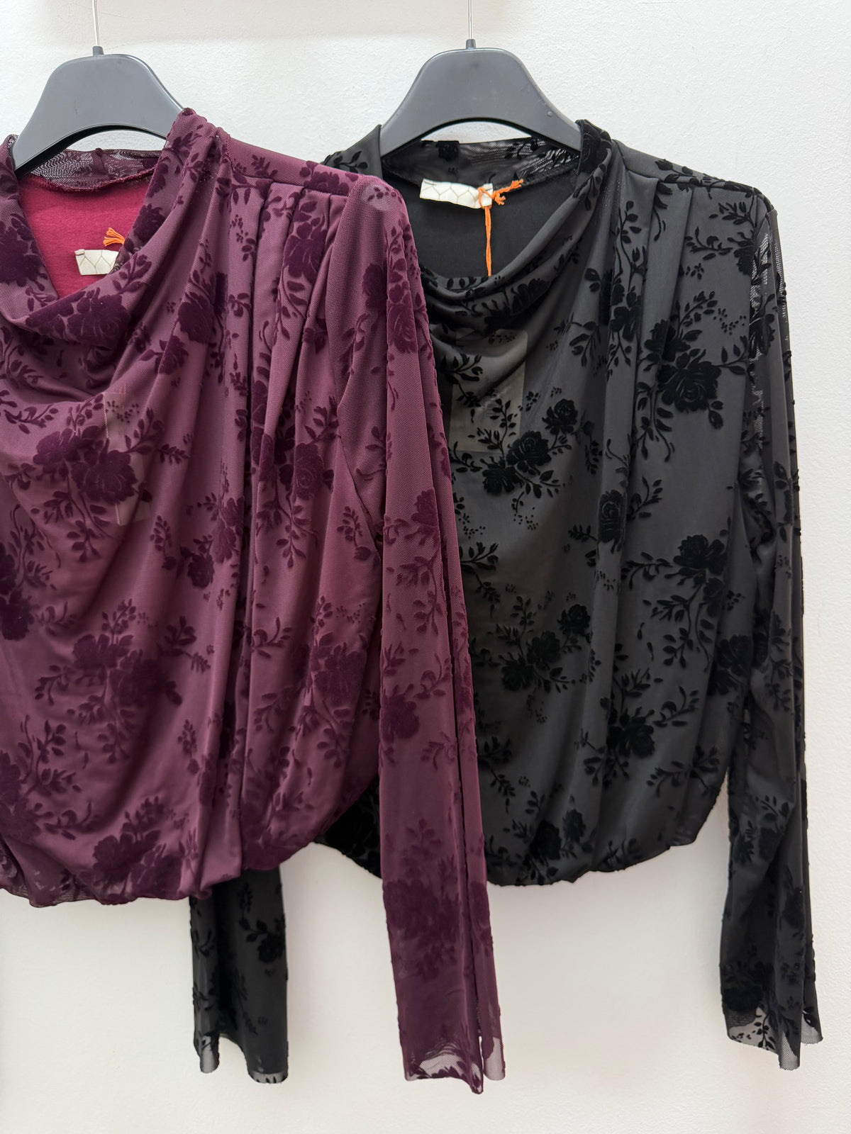 Blusa dibujo terciopelo