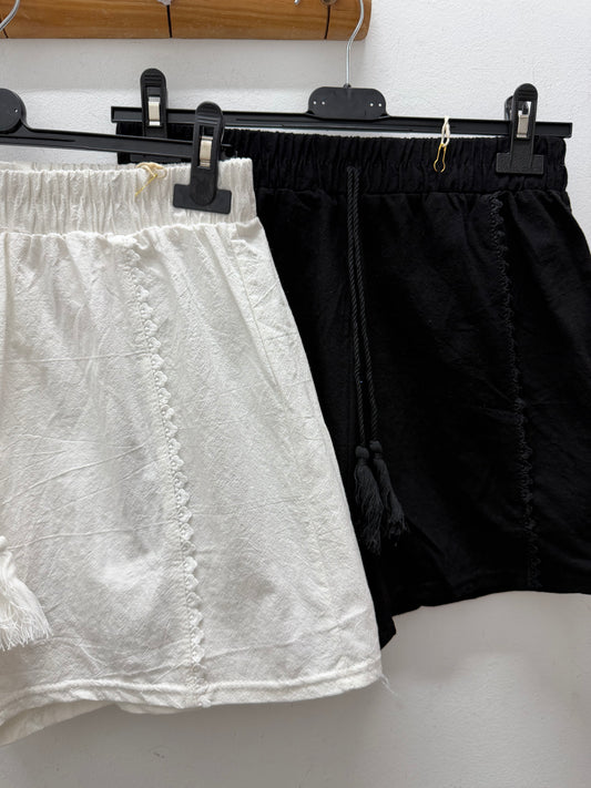 Pantalón corto efecto lino