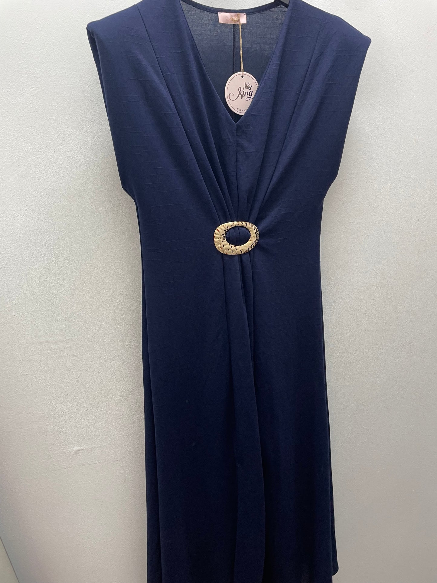 Vestido azul broche