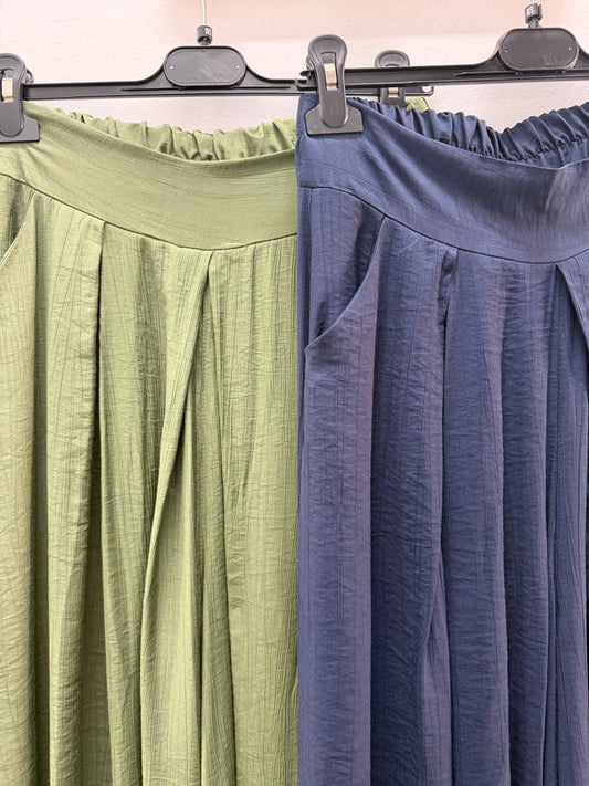 Pantalón ancho