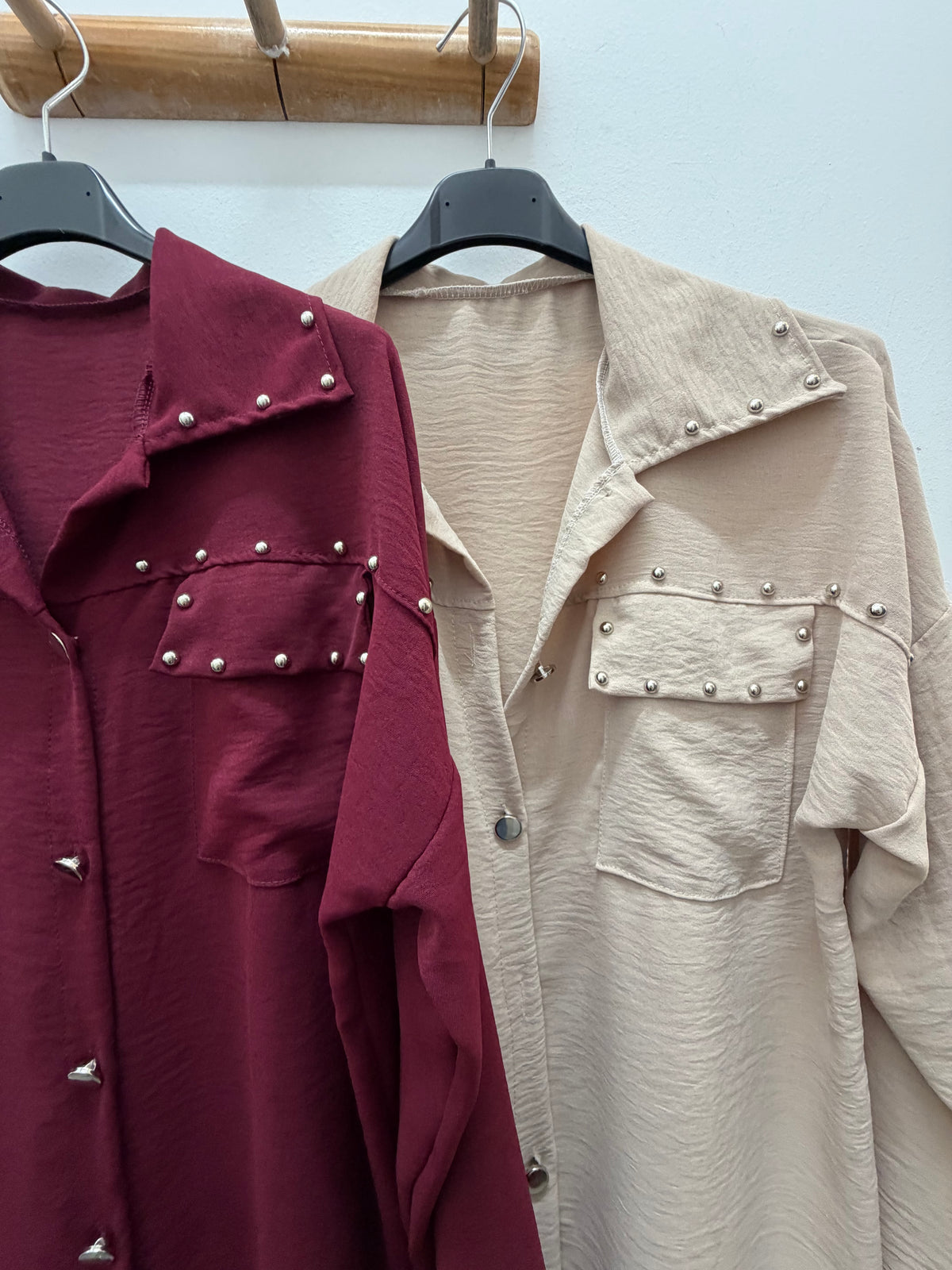 Blusa tachuela
