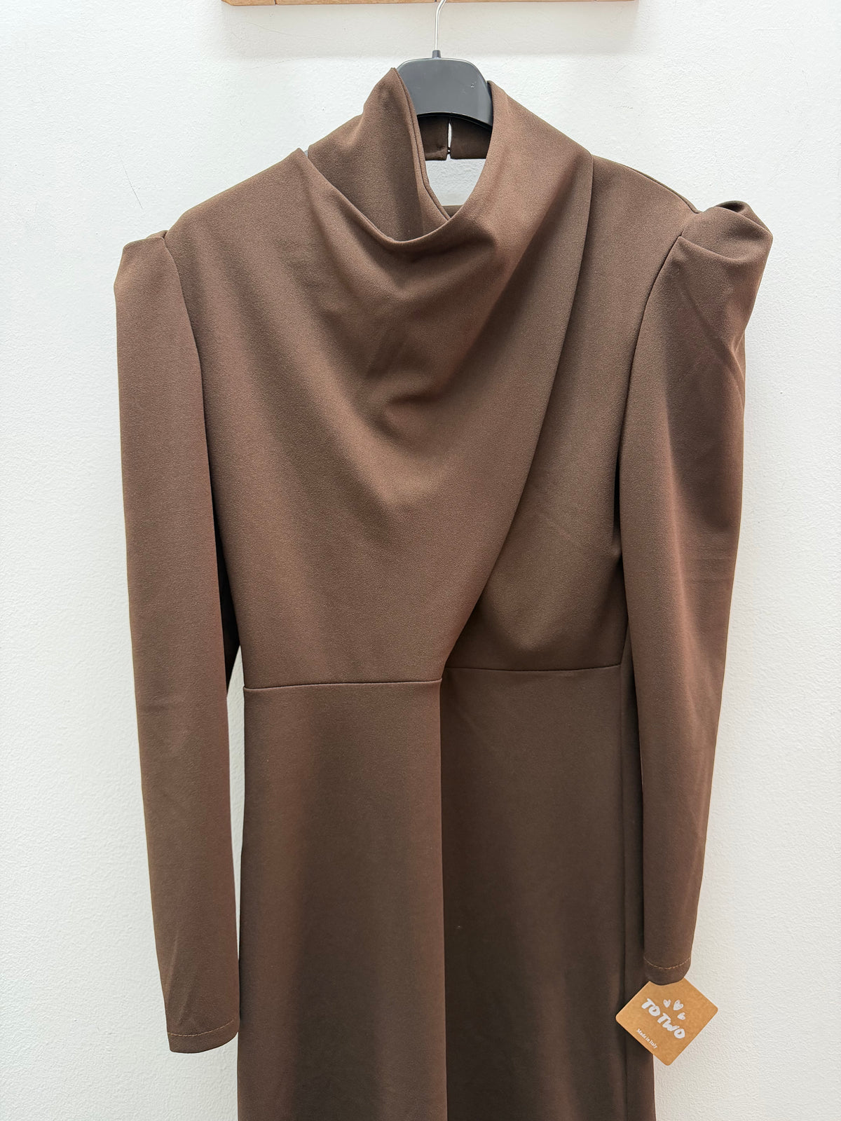 Vestido chocolate liso