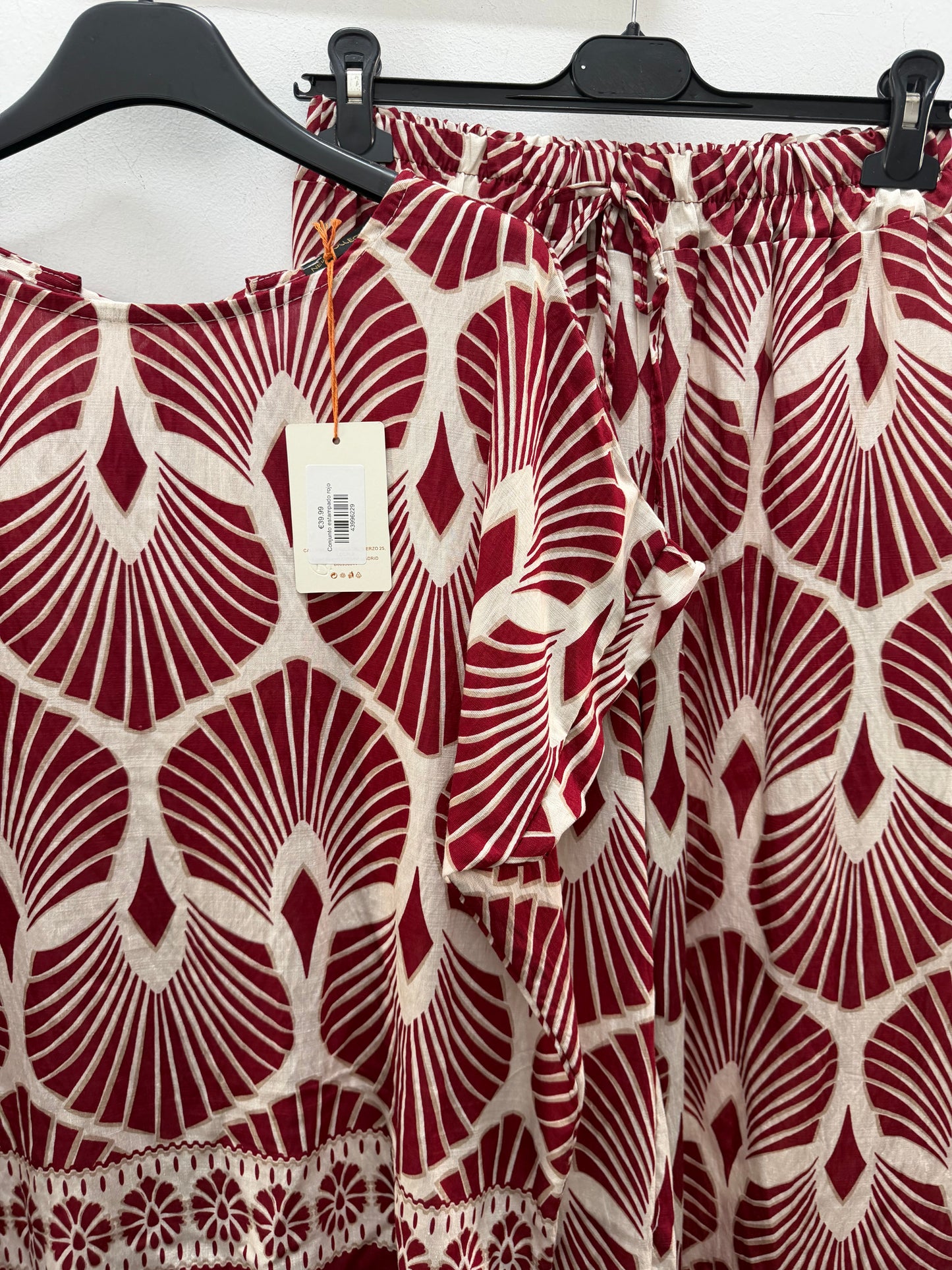 Conjunto estampado rojo