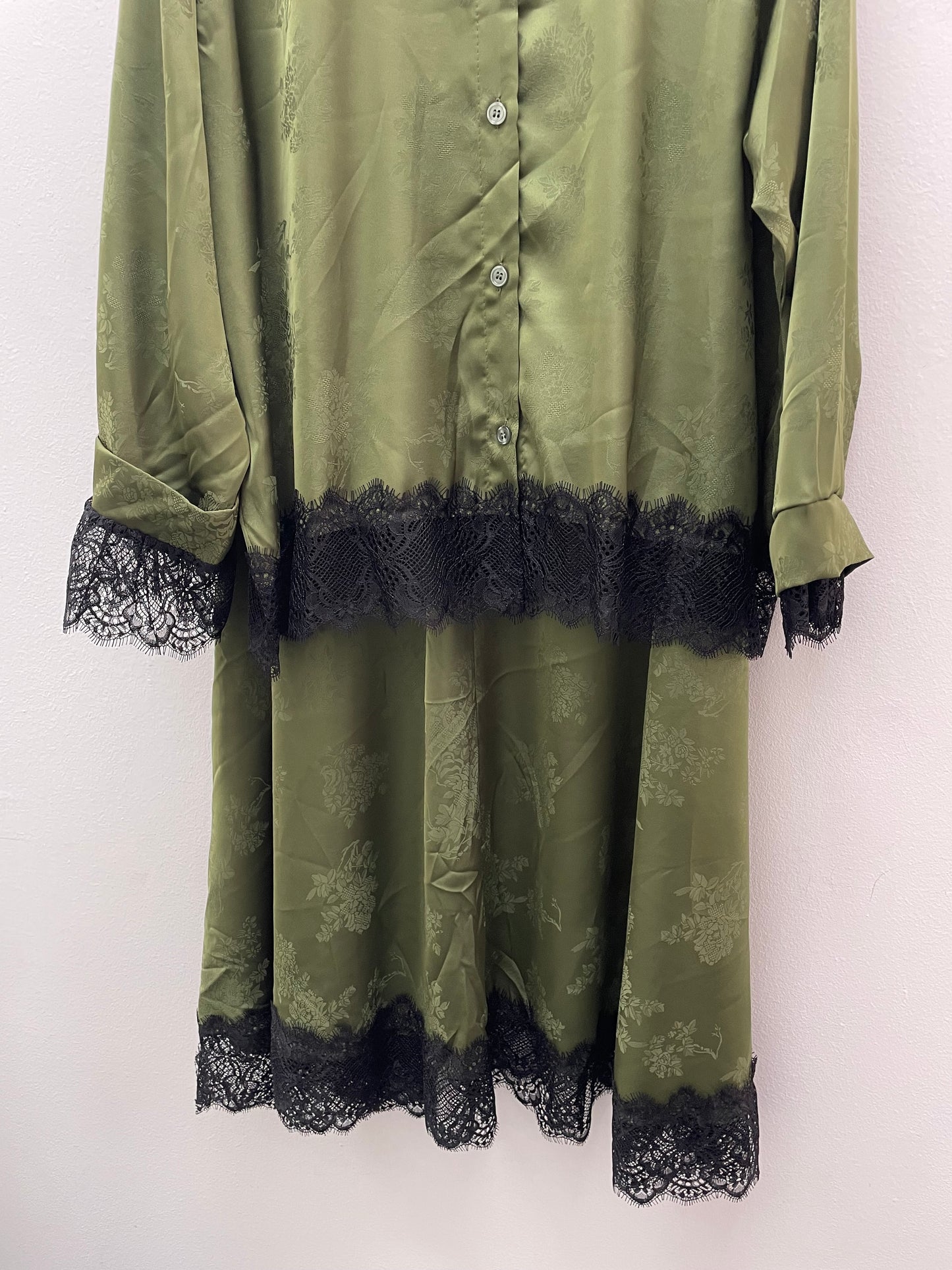 Conjunto raso encaje