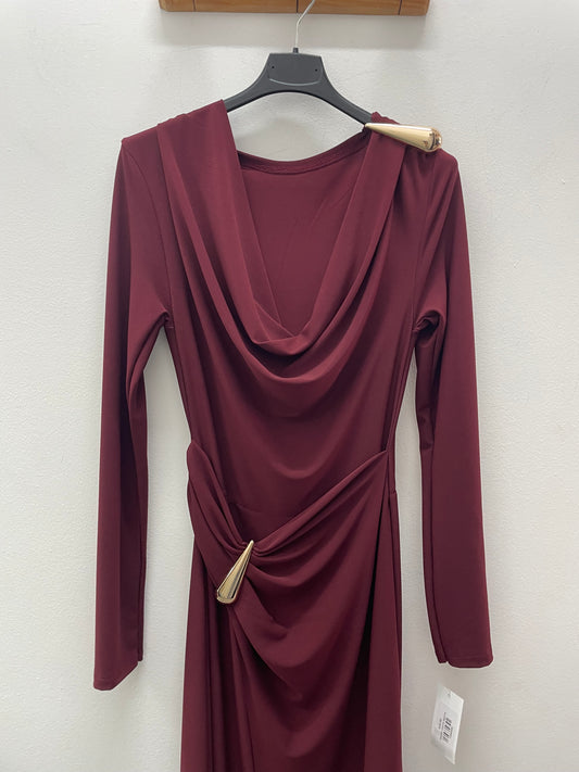 Vestido broche lágrima