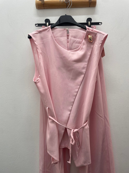 Conjunto rosa broche