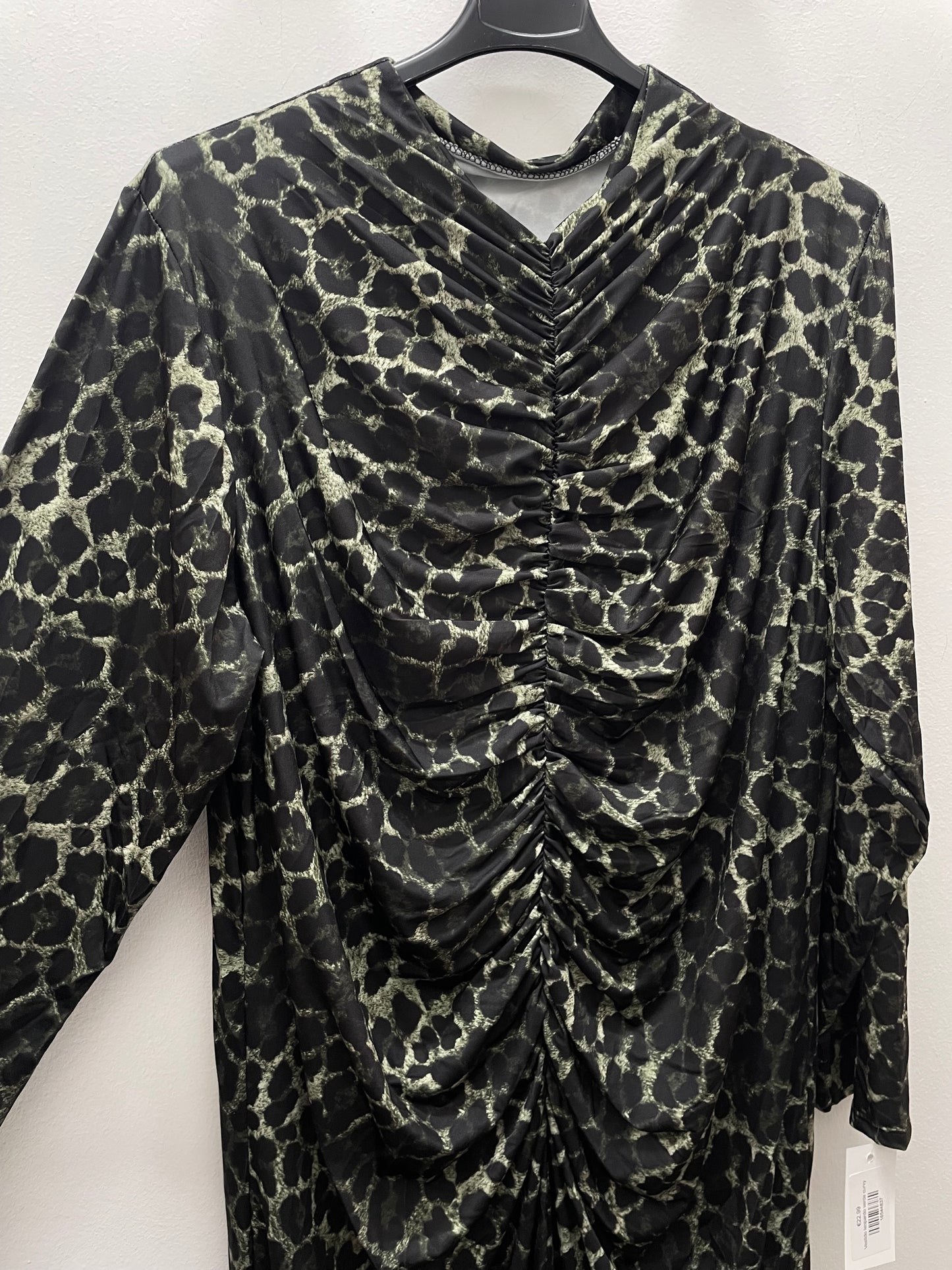 Vestido leopardo verde curvy