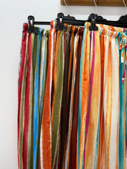 Pantalón raya colores