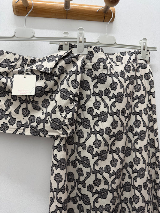 Conjunto flores blanco/negro
