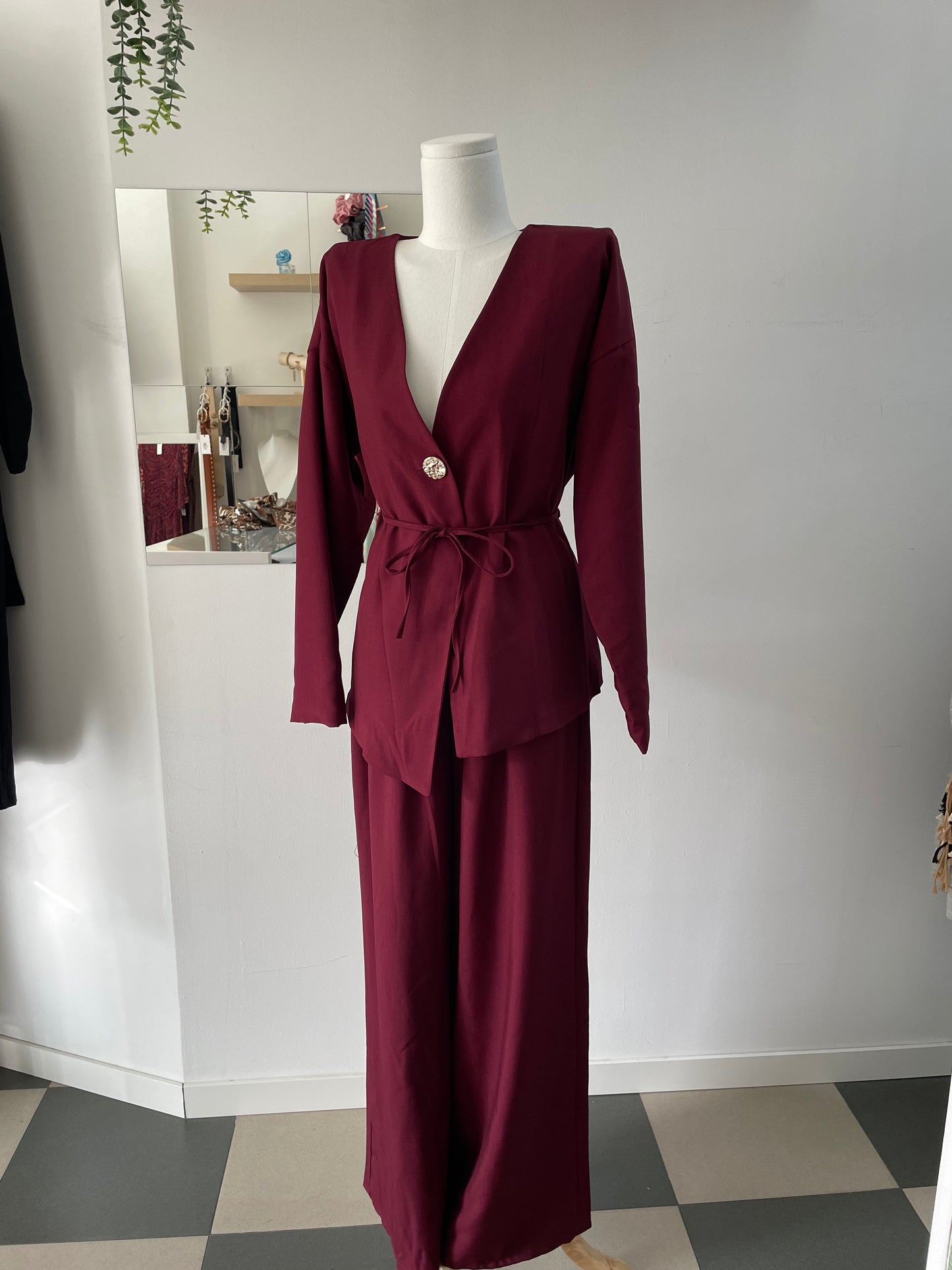 Conjunto chaqueta pantalones