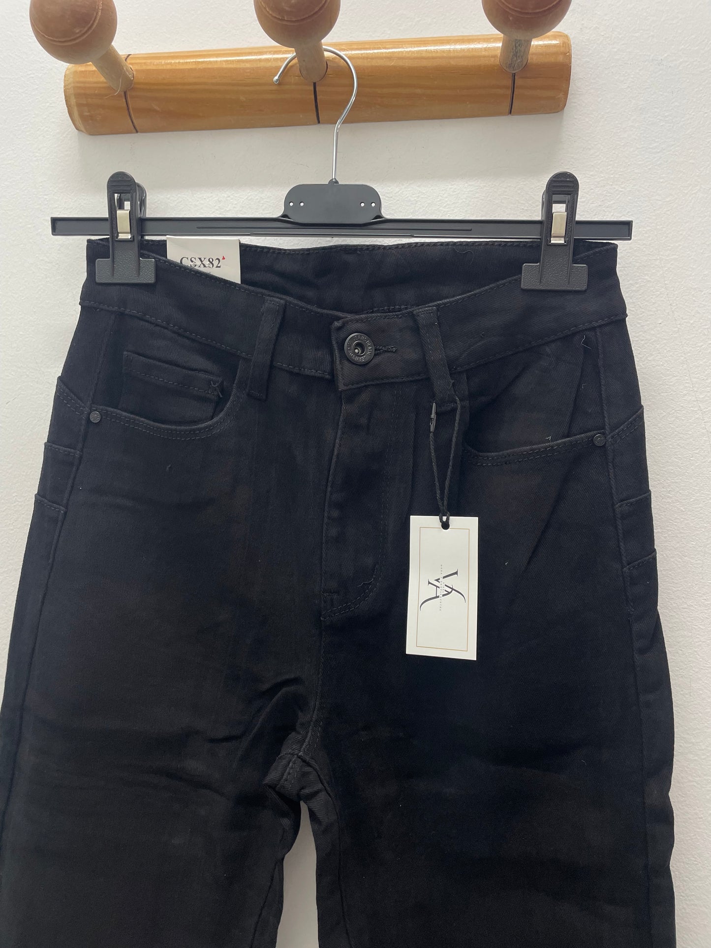 Vaquero pitillo negro