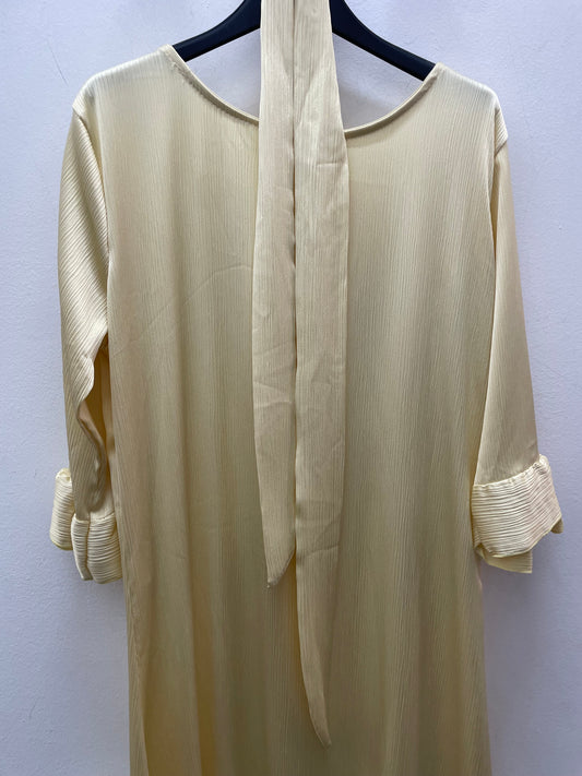 Vestido amarillo volante