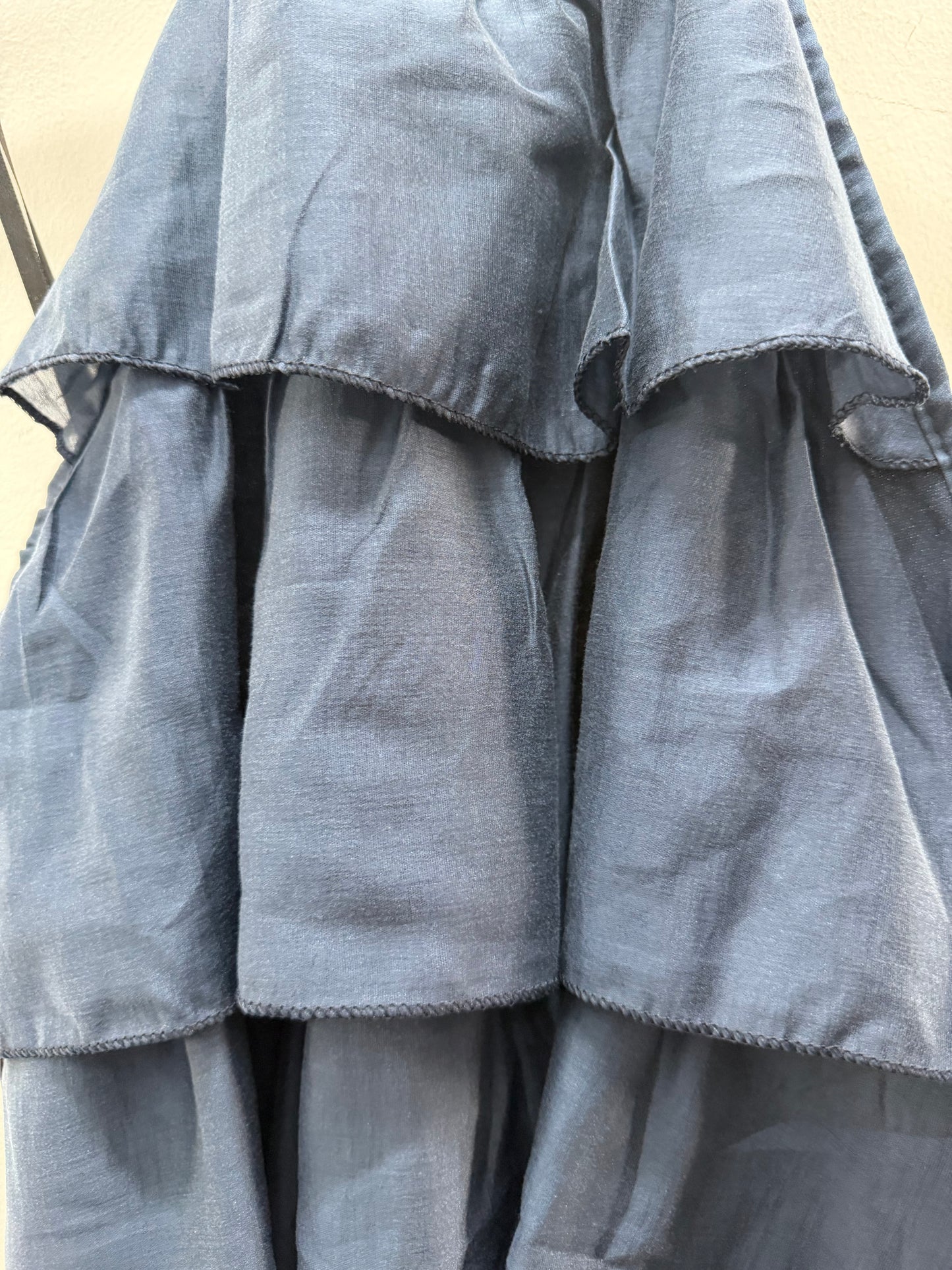Blusa azul volantes