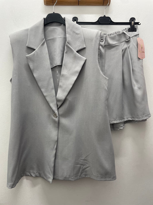 Conjunto corto