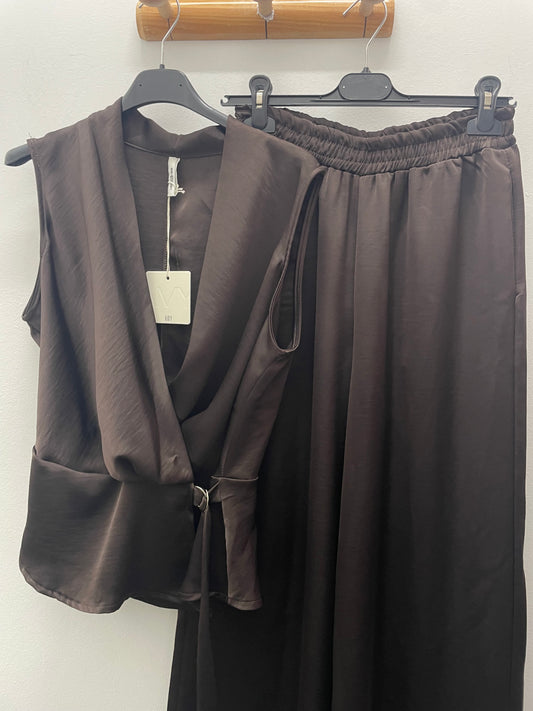 Conjunto chocolate