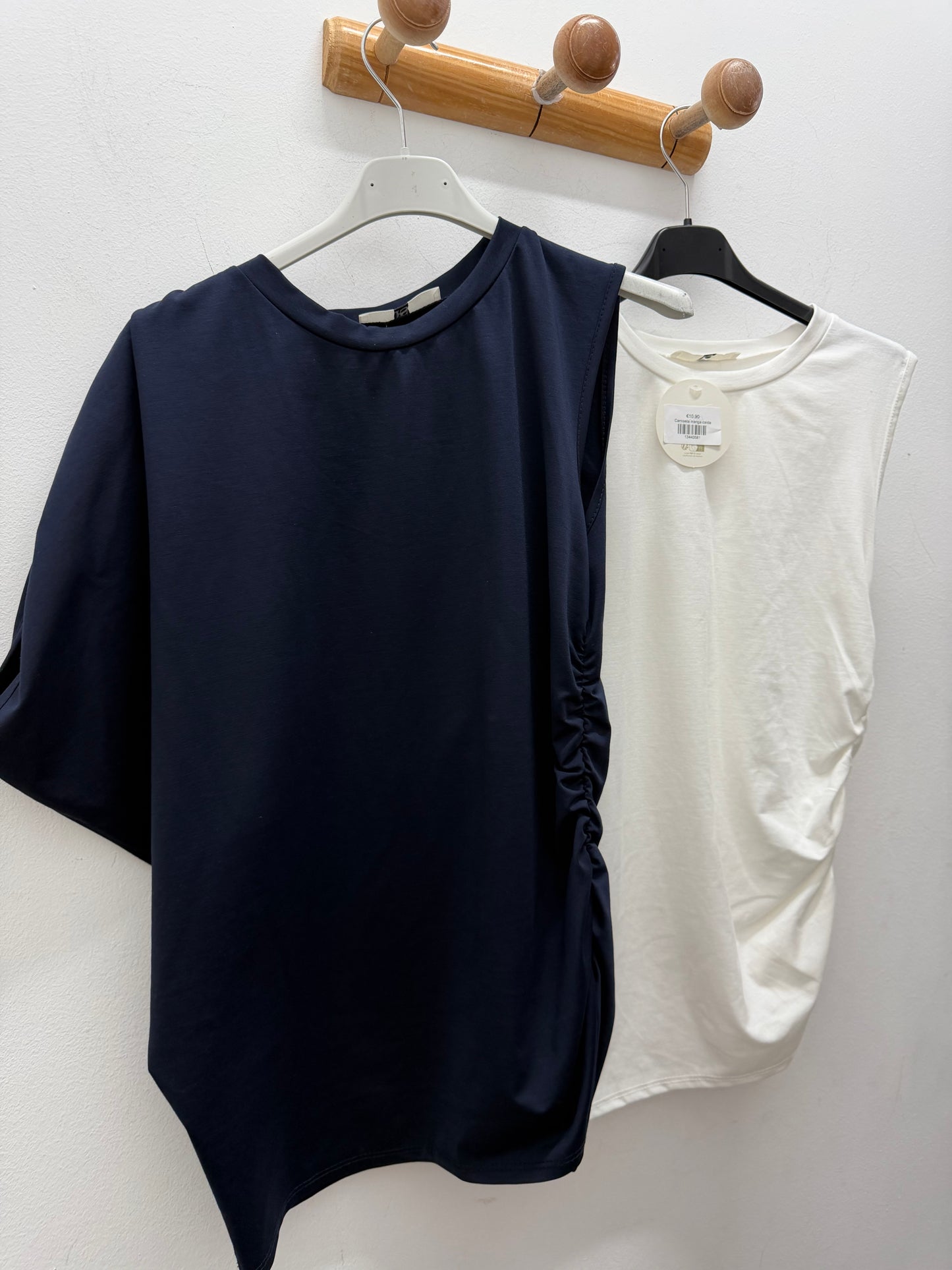 Camiseta manga caída
