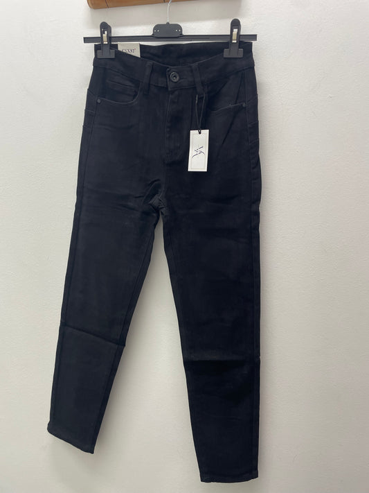 Vaquero pitillo negro