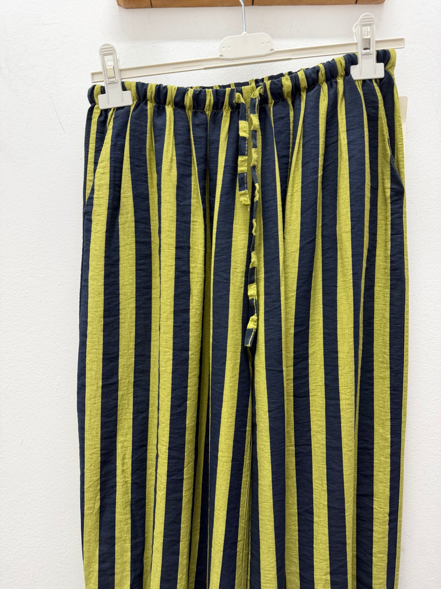 Pantalón rayas