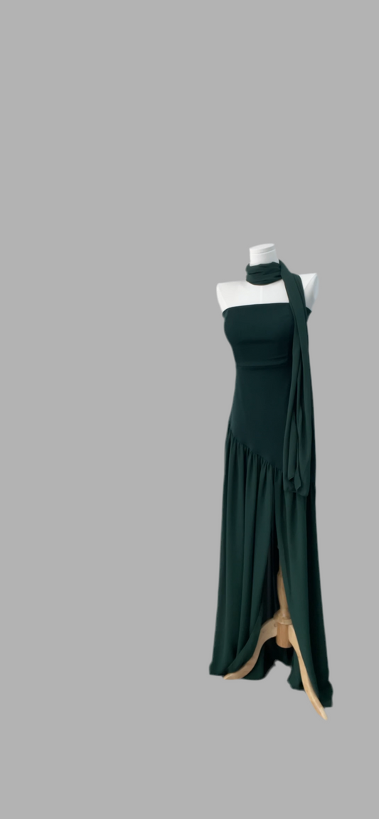 Vestido verde cola gasa